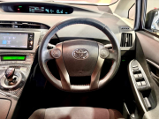 トヨタ プリウス