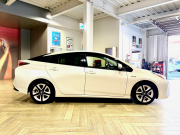 トヨタ プリウス