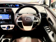 トヨタ プリウス