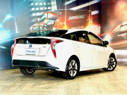 トヨタ プリウス