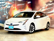 トヨタ プリウス