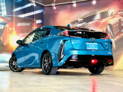 トヨタ プリウスPHV