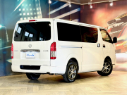 トヨタ ハイエースバン