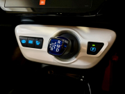 トヨタ プリウスPHV