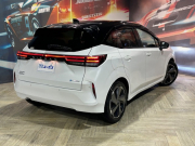 日産 オーラ