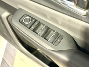 トヨタ プリウスPHEV