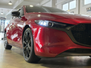 マツダ MAZDA 3