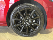 マツダ MAZDA 3