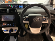 トヨタ プリウス