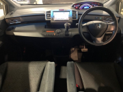 ホンダ フリードスパイク