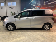 ホンダ フリードスパイク