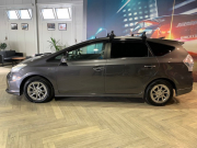 トヨタ プリウスα