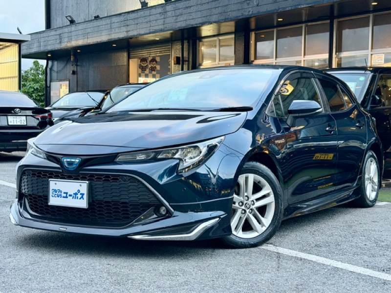 カローラスポーツ　入庫しました