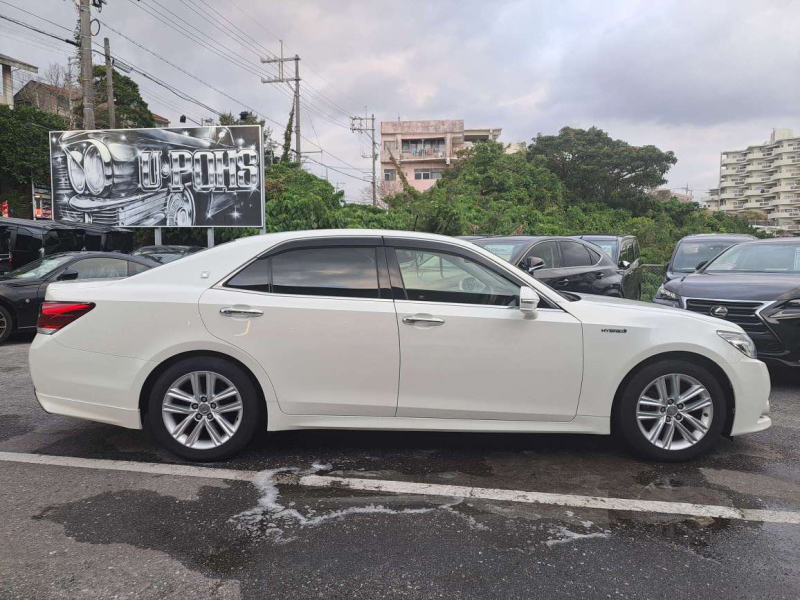 トヨタ クラウンハイブリッド