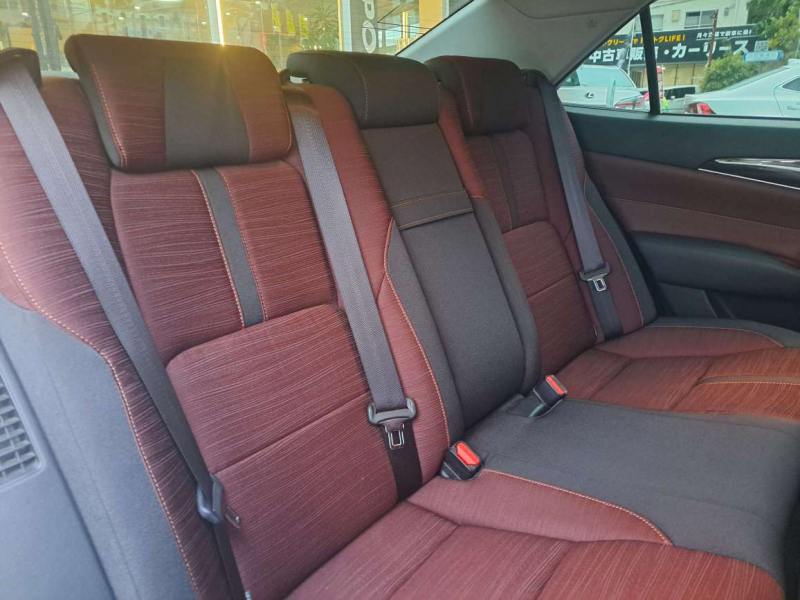 トヨタ クラウンハイブリッド