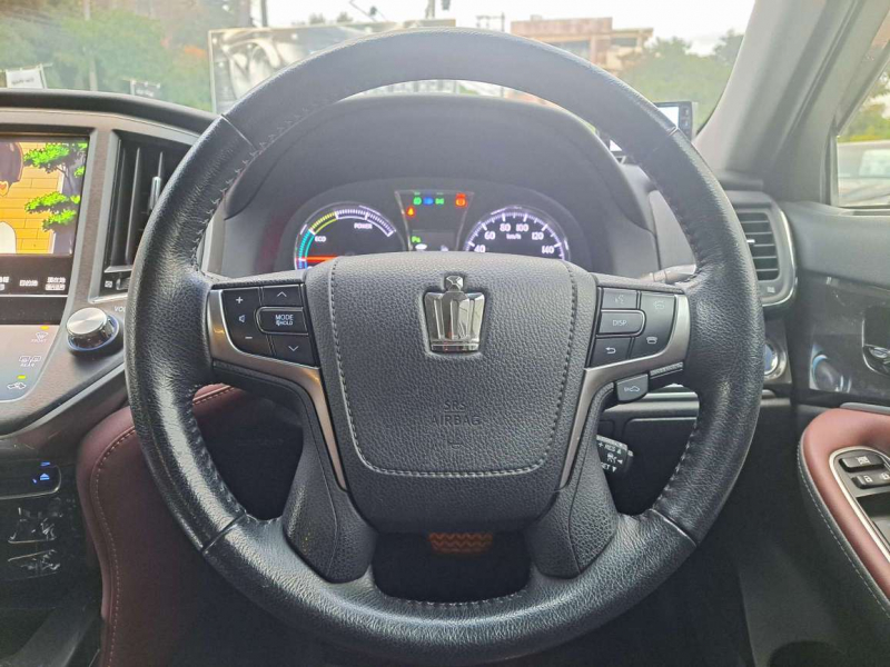 トヨタ クラウンハイブリッド