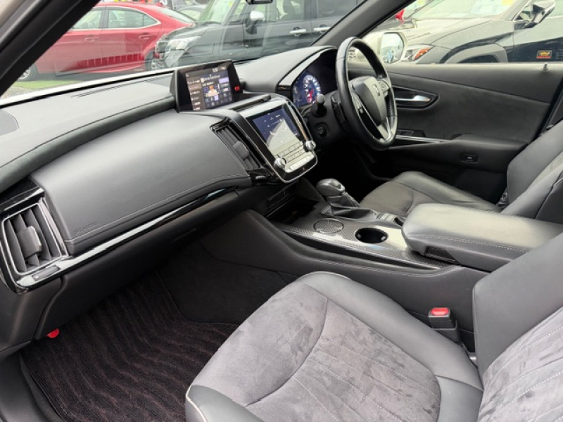 トヨタ クラウンハイブリッド