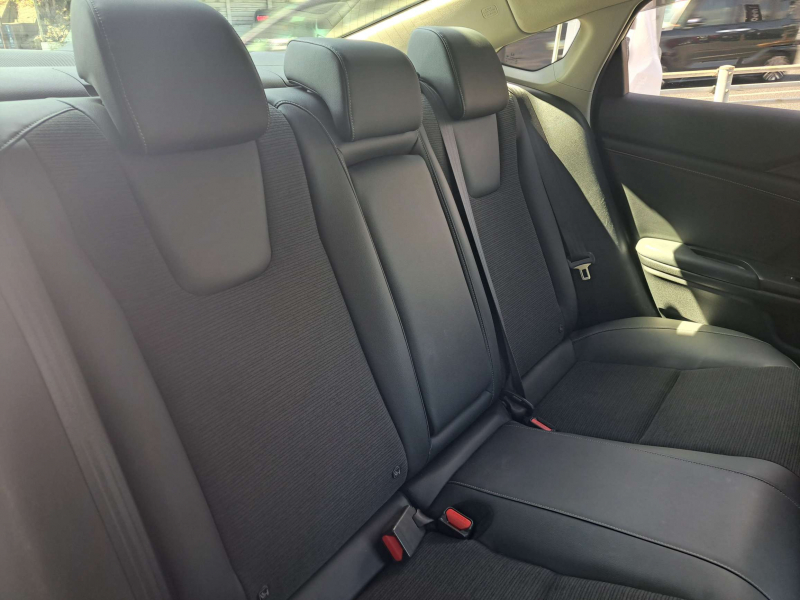 ホンダ インサイト