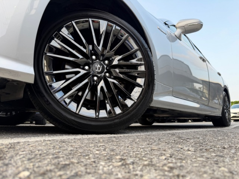 トヨタ クラウンハイブリッド