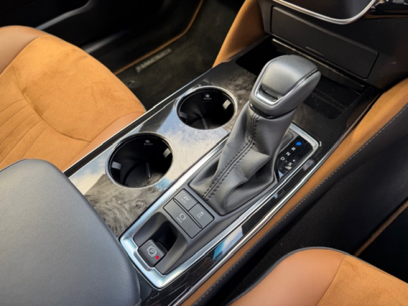 トヨタ クラウンハイブリッド