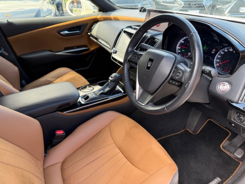 トヨタ クラウンハイブリッド