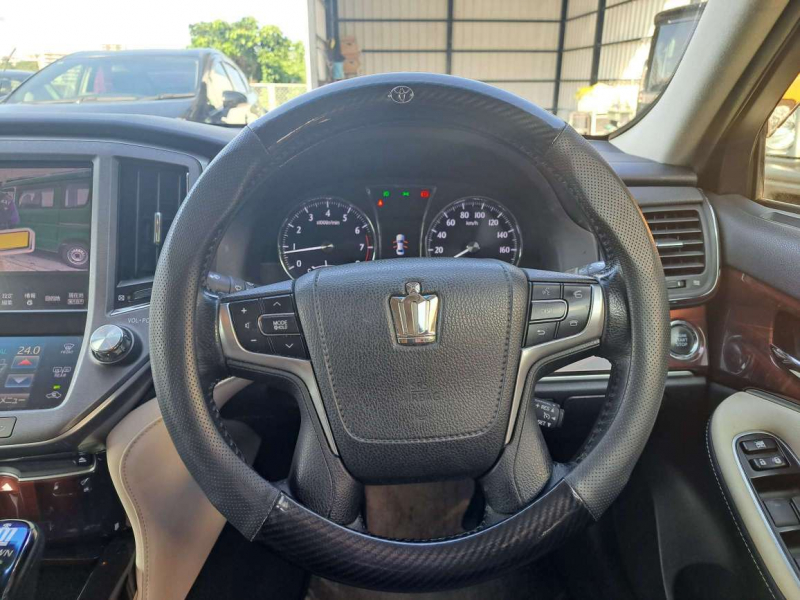 トヨタ クラウン