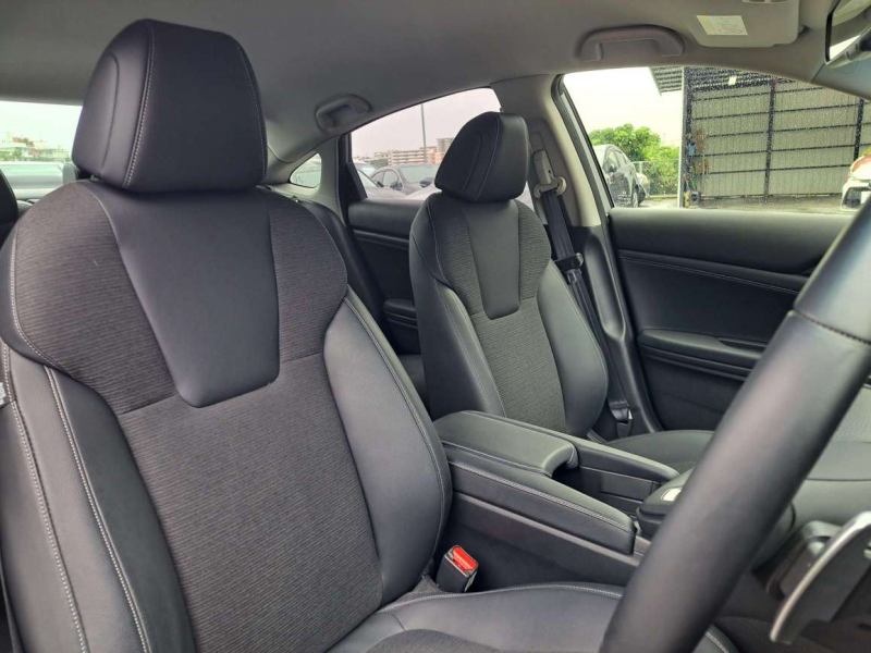 ホンダ インサイト