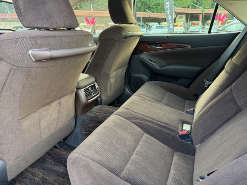 トヨタ クラウン