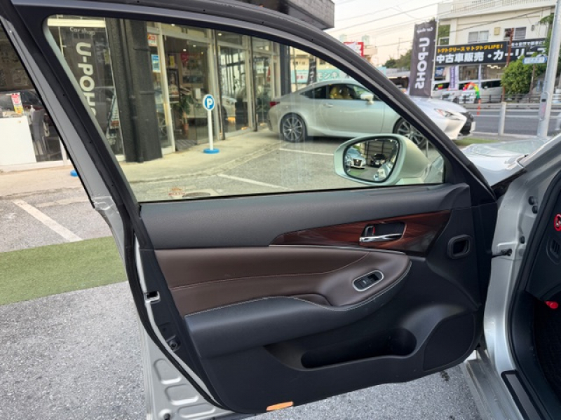 トヨタ クラウン