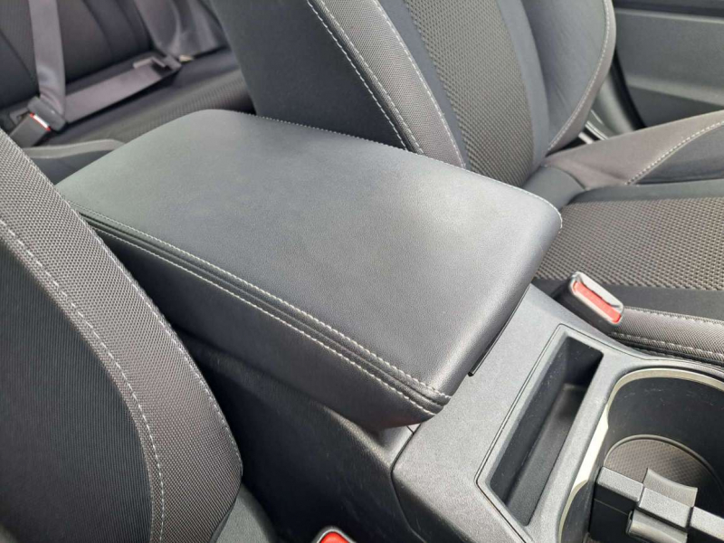 スバル インプレッサG4