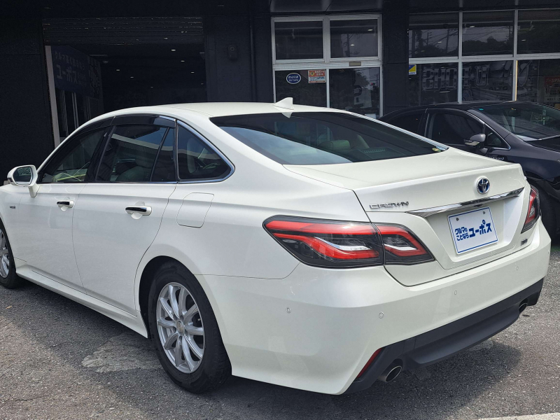 トヨタ クラウンハイブリッド