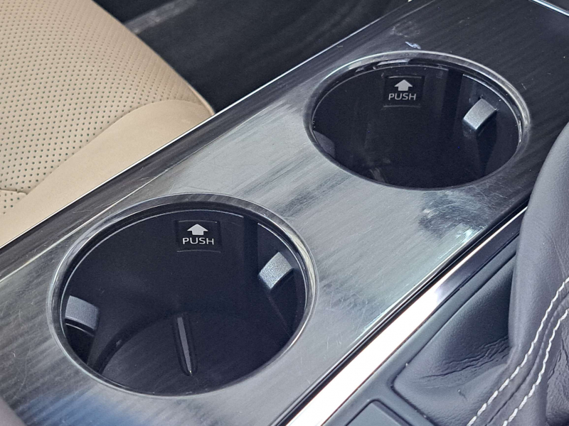 トヨタ クラウンハイブリッド