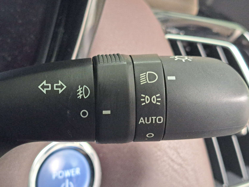 トヨタ クラウンハイブリッド