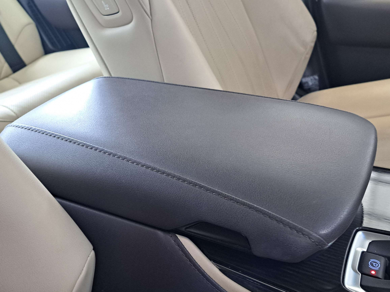 トヨタ クラウンハイブリッド