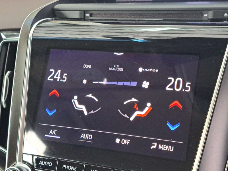 トヨタ クラウンハイブリッド