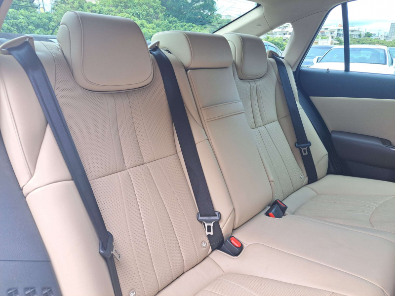 トヨタ クラウンハイブリッド