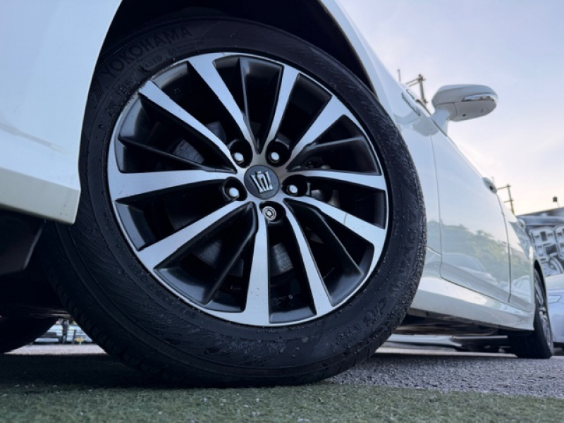 トヨタ クラウンハイブリッド