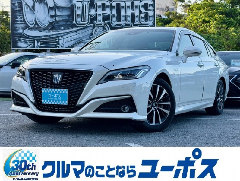 クラウンハイブリッド　入庫しました