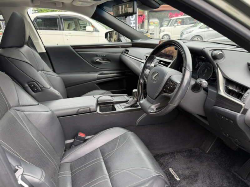 レクサス ES300h