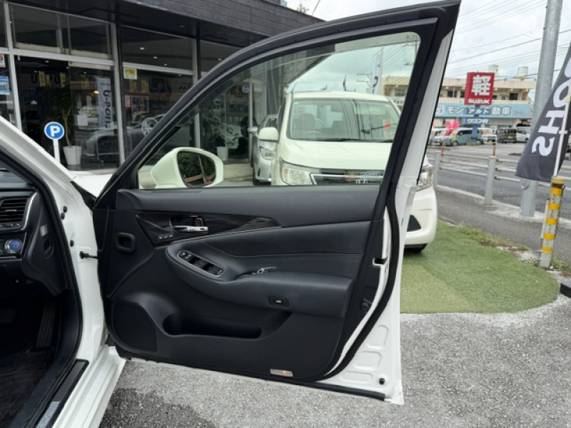 トヨタ クルーガーハイブリッド