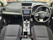 スバル レヴォーグ