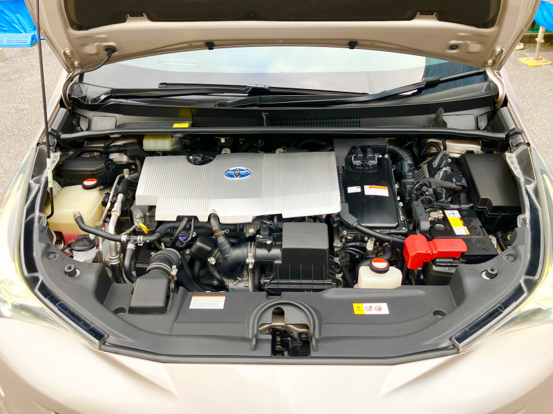 トヨタ プリウス