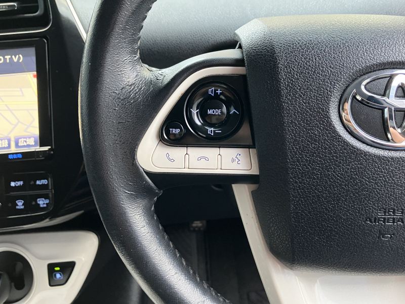 トヨタ プリウス