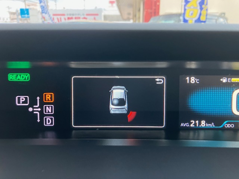 トヨタ プリウス