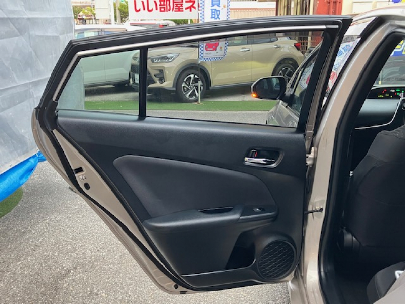 トヨタ プリウス