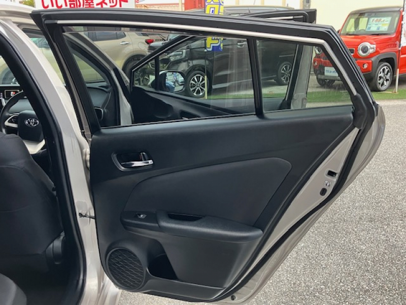 トヨタ プリウス