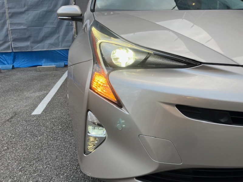 トヨタ プリウス