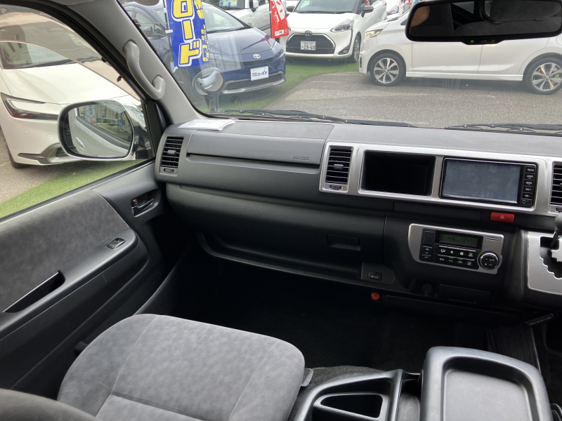 トヨタ ハイエース