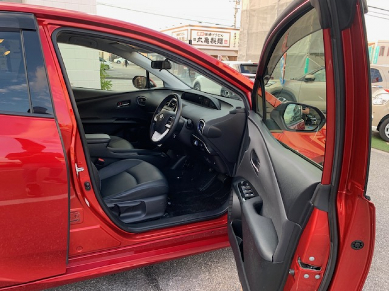 トヨタ プリウス