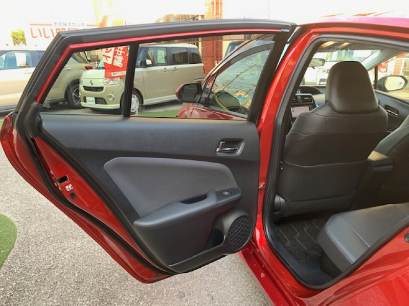 トヨタ プリウス